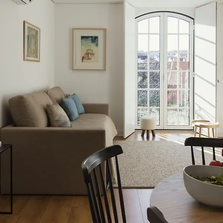 Serviced - Baixa Castelo Apartament