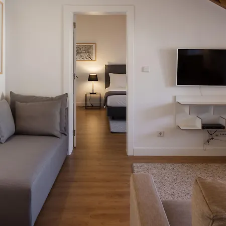 Serviced - Baixa Castelo Apartament